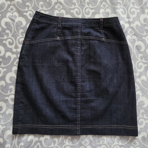 Modelli Dark blue denim skirt, Size 7 - Picture 2 of 9